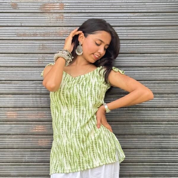 Tie-Dye Green Sleeveless Kurti